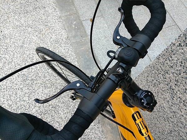 富士Fuji ACE24 兒童款公路車開箱