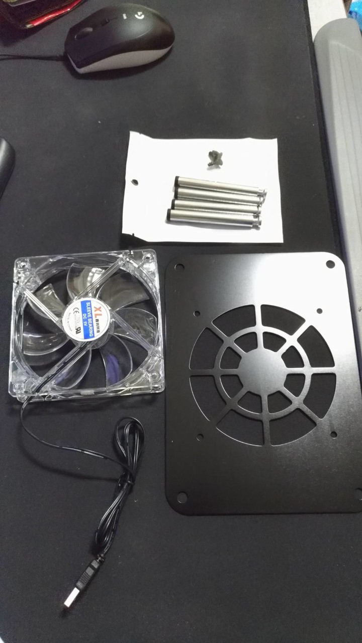 全鋁散熱架底座 (可放路由器，數據機，數位電視機上電視盒)