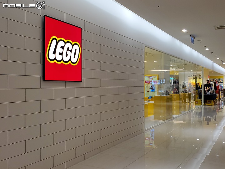 【採訪】Lego樂高授權專賣店進駐台中大遠百,同場加映高美濕地、洲際棒球場等在地化作品!
