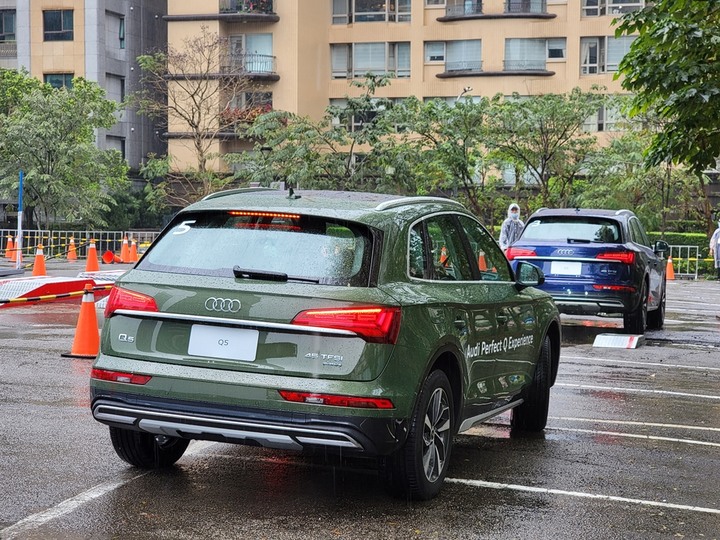 點我看大圖 Audi Q5小改款5色預賞 & 體驗活動分享(圖多)