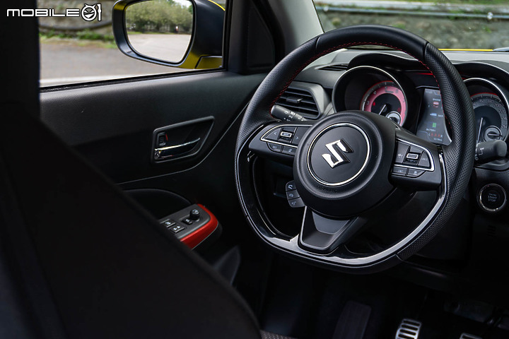油電小鋼炮 SUZUKI Swift Sport Hybrid 試駕|手打腳踩真樂趣
