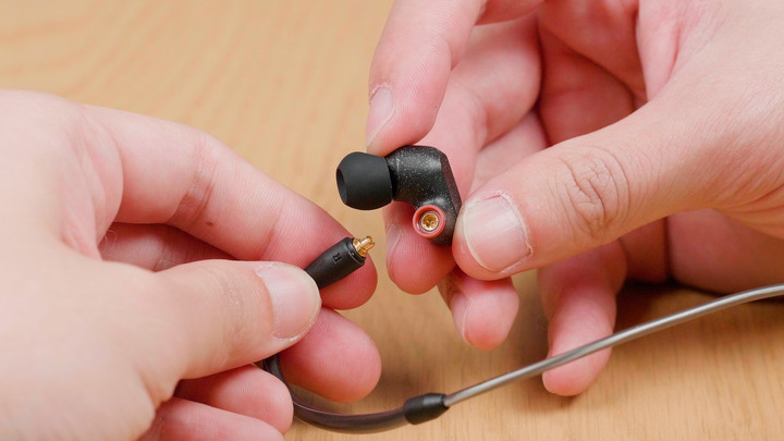 Sennheiser IE 300 萬元發燒耳機重溫老森海塞爾韻味 | 7mm 超寬廣音頻 XWB 單體