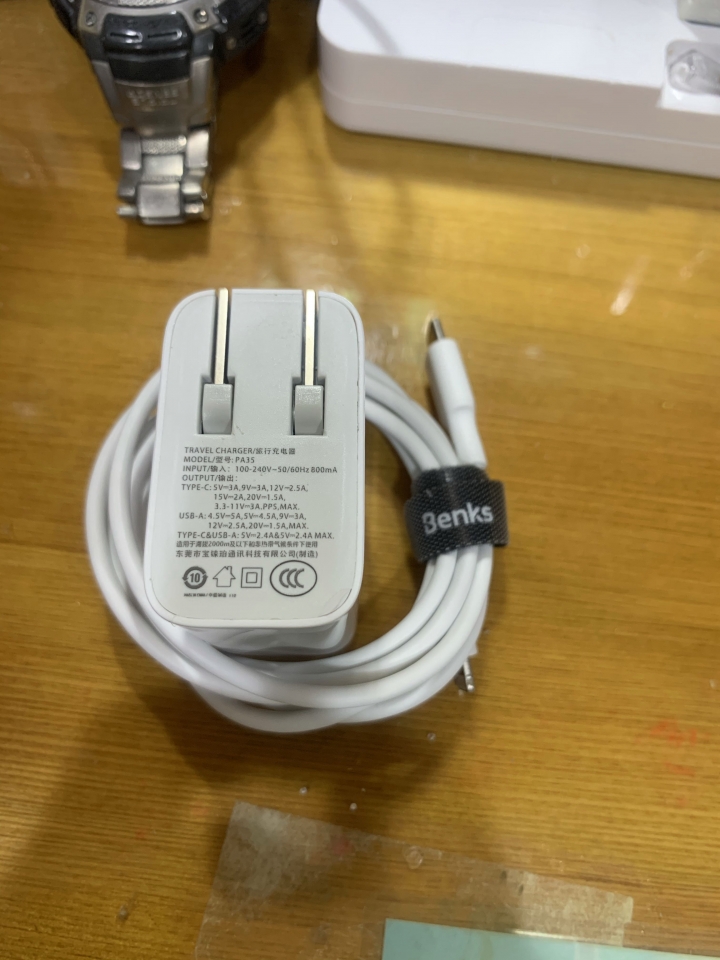 分享一下蘋果充電設備的開箱，Pd,vooc,magsafe,superdart