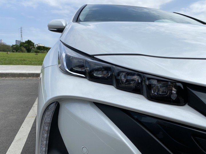 Prius PHV一個月心得,這裡有車友嗎?