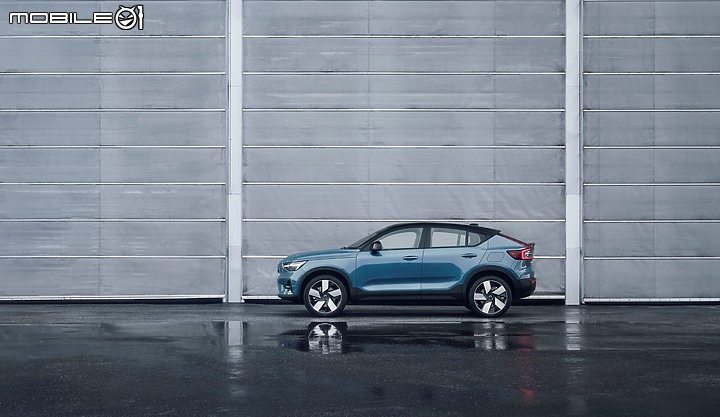 【海外情報】Volvo發表第二款純電休旅C40 Recharge,帥氣斜背搭配420公里續航里程!