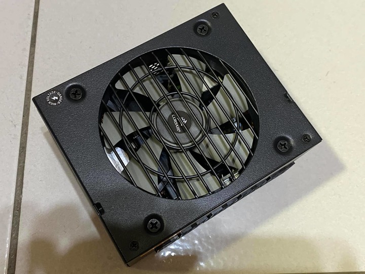 組ITX也只能上船了 Corsair SF750 純圖文微開箱