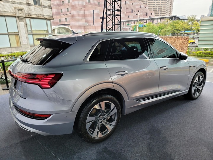 Audi Q5小改款5色預賞 & 體驗活動分享(圖多)