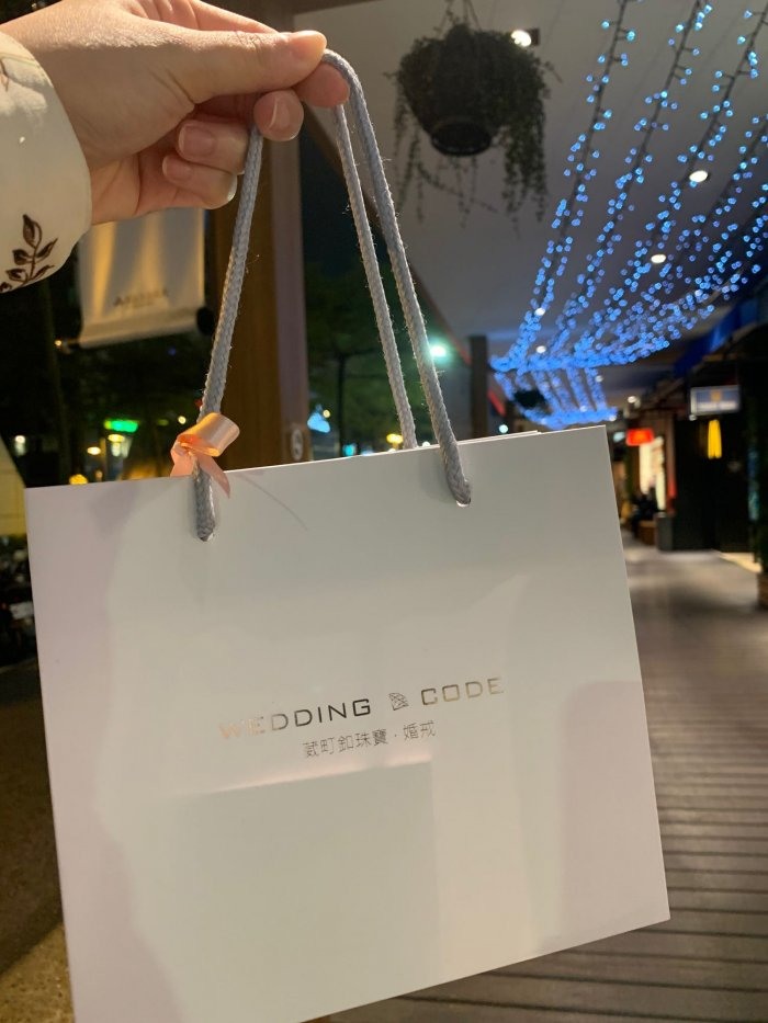 極簡獨鑽_WEDDINGCODE葳町釦鑽石婚戒分享