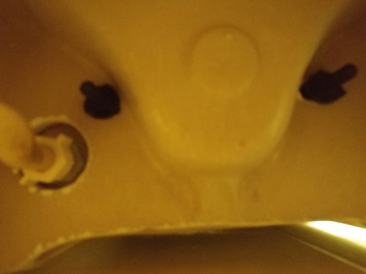 凱撒分體式馬桶底座圓形陶瓷漏水