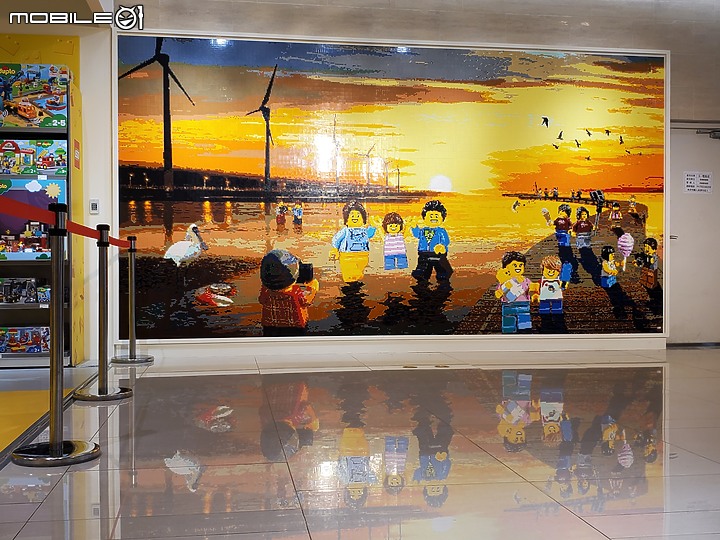 【採訪】Lego樂高授權專賣店進駐台中大遠百,同場加映高美濕地、洲際棒球場等在地化作品!