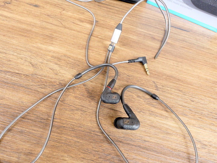 [不務正業護理師開箱]SENNHEISER IE300 入耳式耳機～細膩情感怎能錯過～