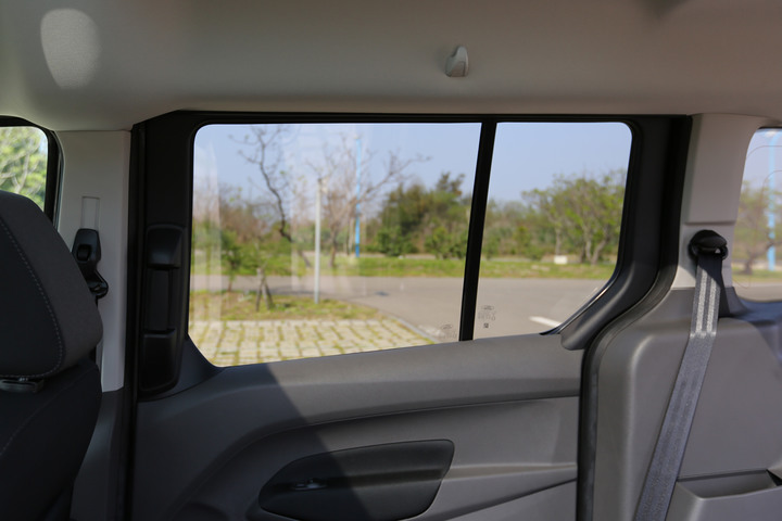 開箱Tourneo Connect旅玩家,交車就要趴趴走!