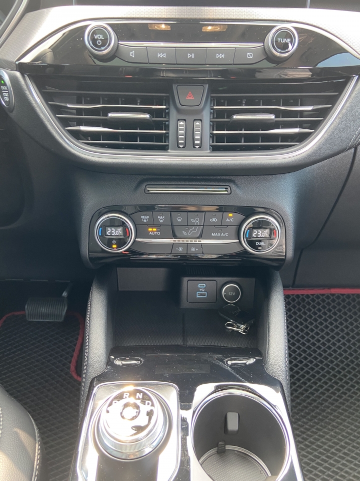 kuga180旗艦版~讓我找回開車的樂趣