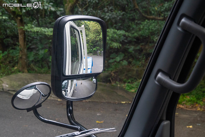 HINO 200 試駕｜誰都能駕馭的輕鬆好開三噸半