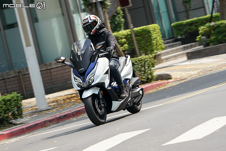 HONDA FORZA 350 獨家試駕|動力大躍進 滿足通勤旅程全面需求