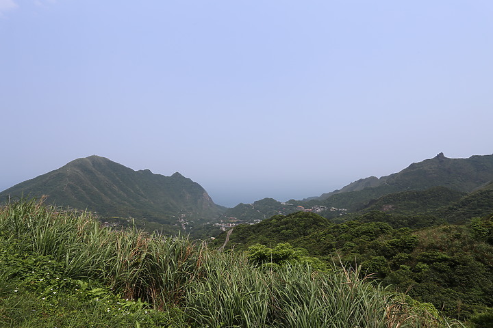 1代RAV4:都會休旅車打卡景點-燦光寮山樹梅礦場