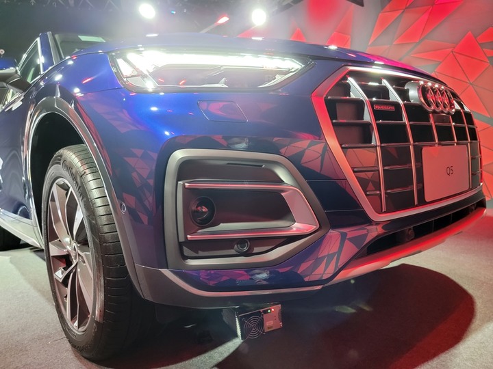 點我看大圖 Audi Q5小改款5色預賞 & 體驗活動分享(圖多)