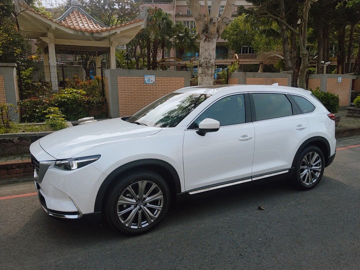 2021年式CX-9（躍雪白）開箱