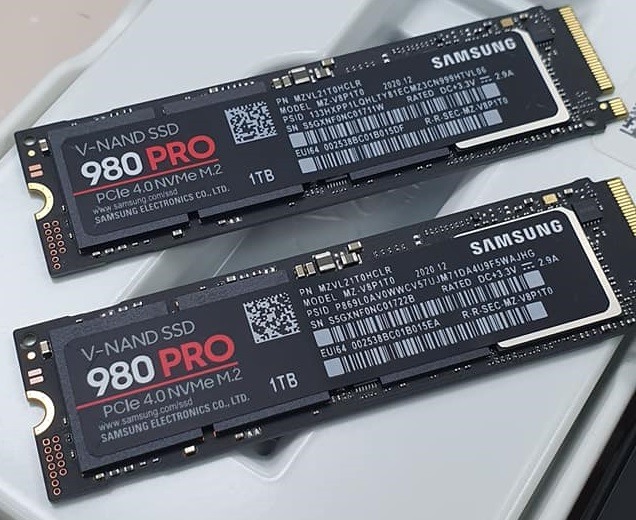 G733QSA 硬碟升級疑問