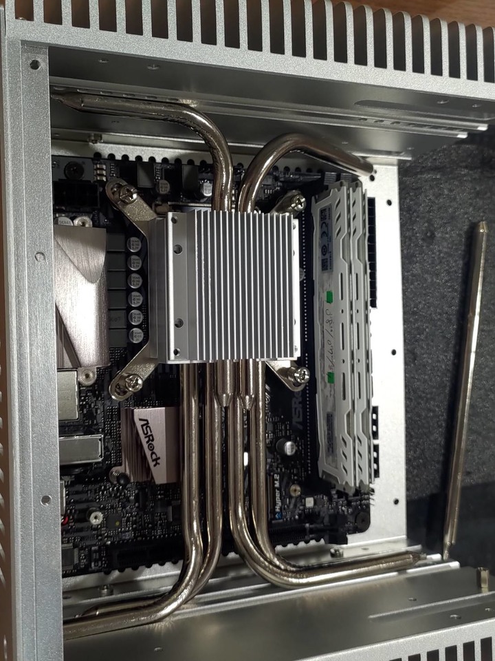 (開箱)自組無風扇HIFI電腦 (零噪音電腦)