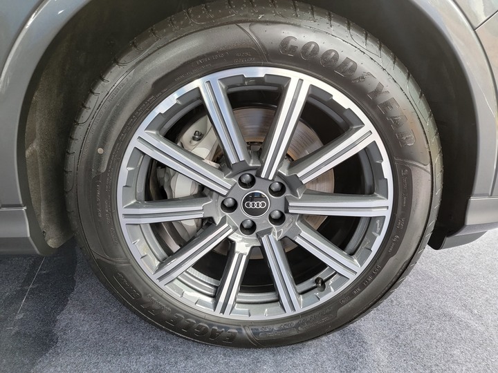 點我看大圖 Audi Q5小改款5色預賞 & 體驗活動分享(圖多)