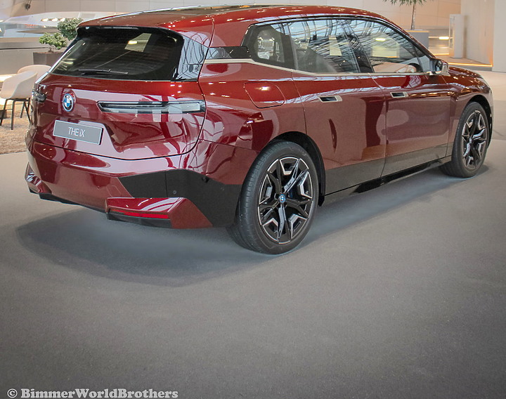 BMW iDrive 8 登場