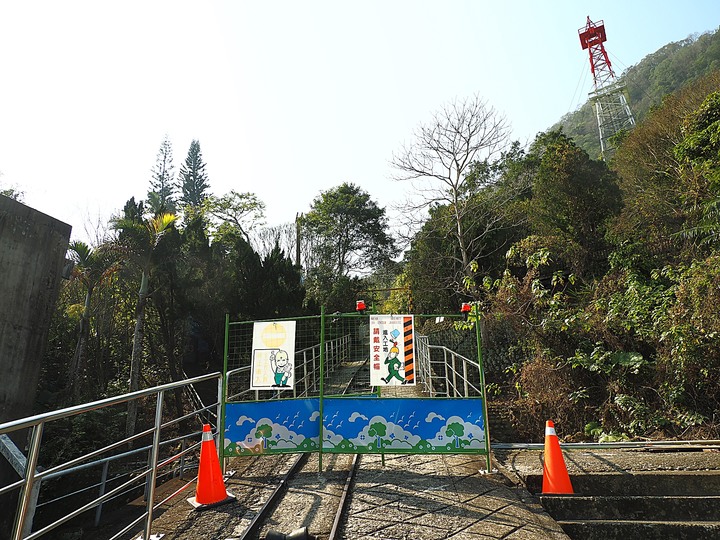 苗栗 公館 出磺坑｜台灣油礦陳列館 — 臺灣島上挖石油，不要懷疑，千真萬確!