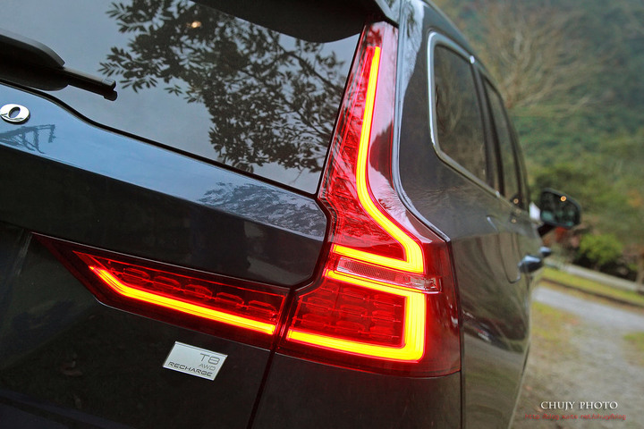 (chujy) Volvo V60 T8 Recharge Inscription 露營。海岸。美景之旅