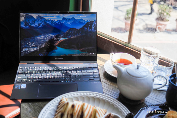 ASUS ZenBook Flip S真的好適合女生喔！UX371EA