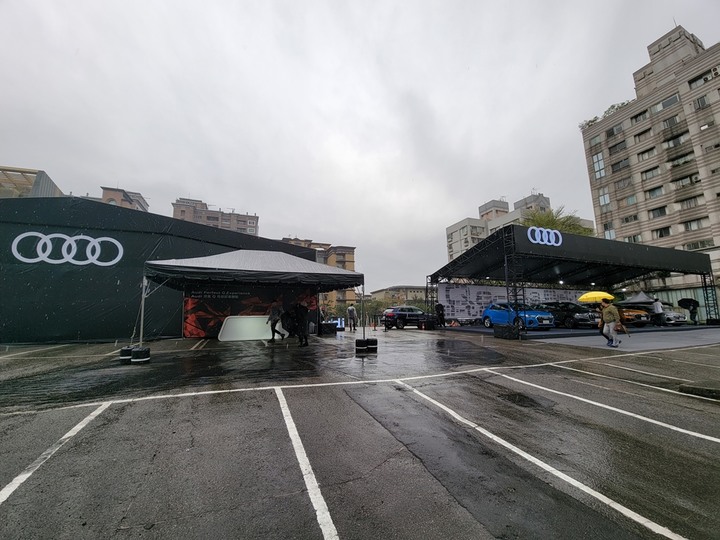 點我看大圖 Audi Q5小改款5色預賞 & 體驗活動分享(圖多)