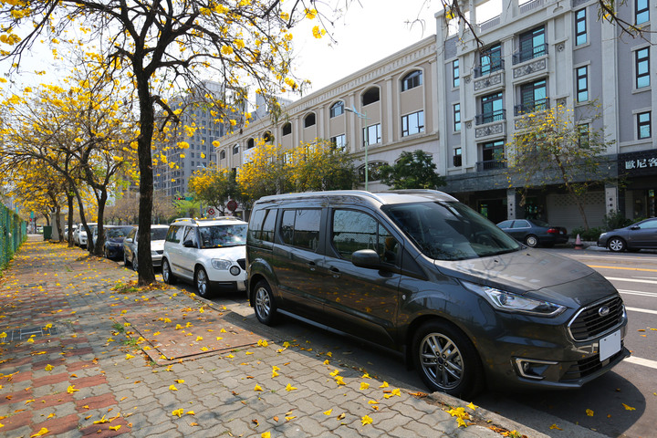 開箱Tourneo Connect旅玩家,交車就要趴趴走!