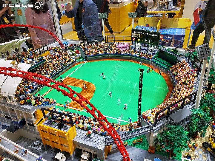 【採訪】Lego樂高授權專賣店進駐台中大遠百,同場加映高美濕地、洲際棒球場等在地化作品!