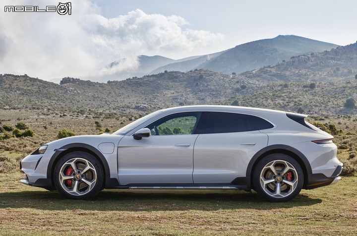 【海外情報】Porsche Taycan Cross Turismo 正式發表,高底盤跨界風格,全車系搭載四驅與氣壓懸吊!