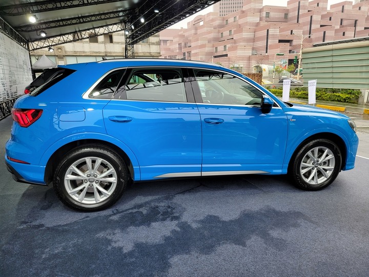 點我看大圖 Audi Q5小改款5色預賞 & 體驗活動分享(圖多)