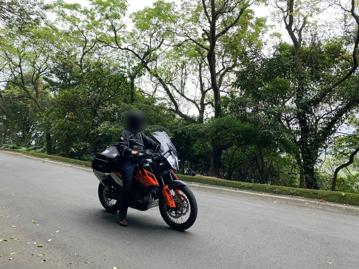 和KTM 790 Adventure,上陽明山追追春天的尾巴