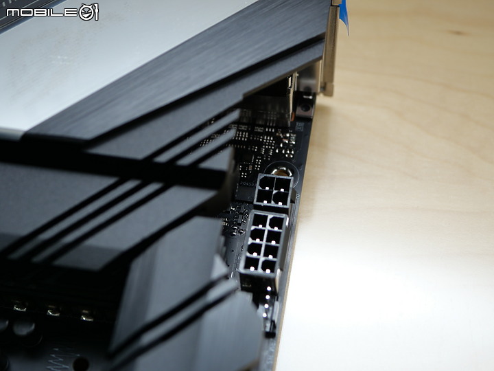 點我看大圖 新規導入用料升級 ROG STRIX Z590-F GAMING WIFI