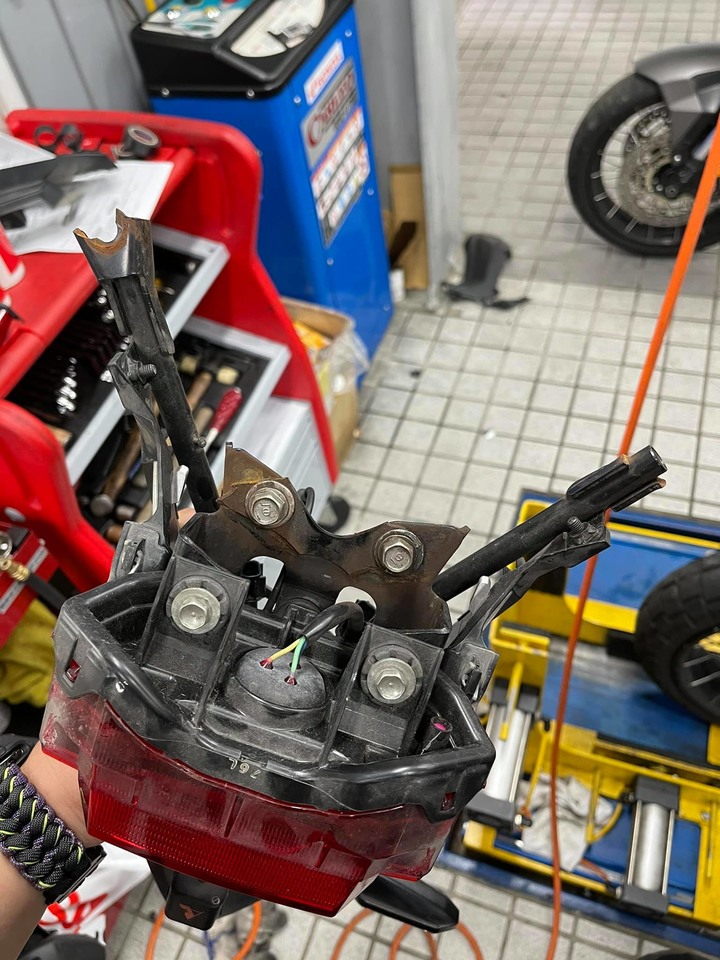 (3/9更新)HONDA X-ADV 車台斷裂 台本公司車