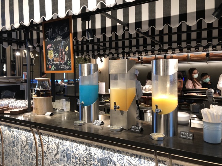 以海洋為設計元素的和逸飯店Cozzi Blu桃園館及巧虎夢想樂園分享