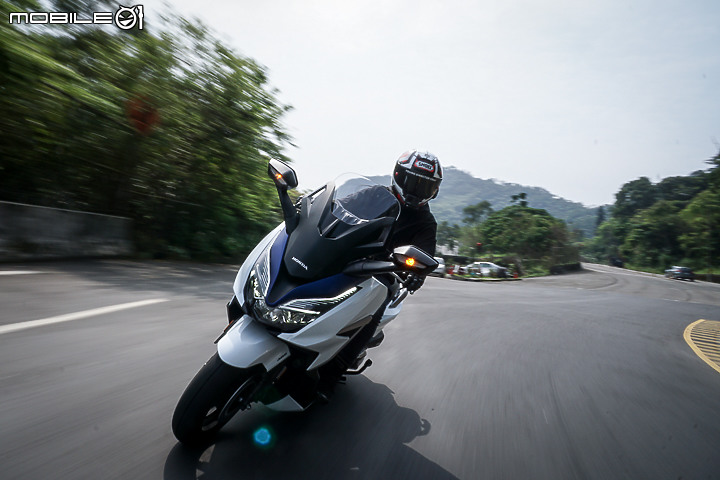 HONDA FORZA 350 獨家試駕|動力大躍進 滿足通勤旅程全面需求