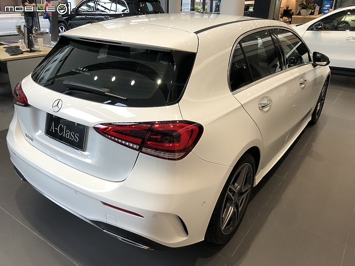 Benz A180 運動版 2021