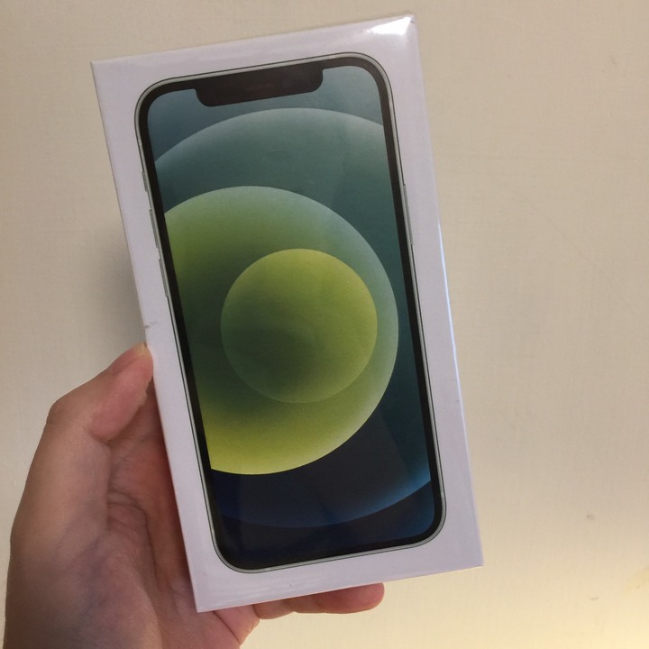 (已退款)(暫未知懸案) 太扯!Pchome24h 買到iphone12 山寨假貨手機
