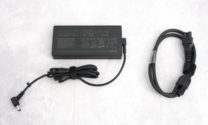 八核輕鬆帶著走 ASUS ROG Zephyrus G14 日蝕灰開箱