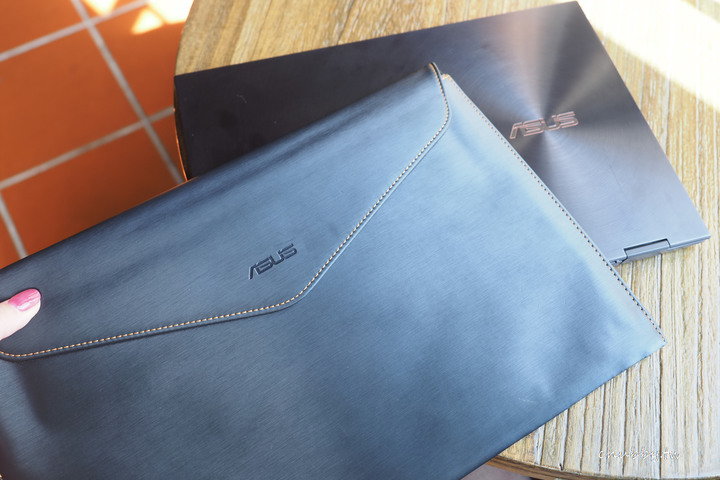 ASUS ZenBook Flip S真的好適合女生喔！UX371EA