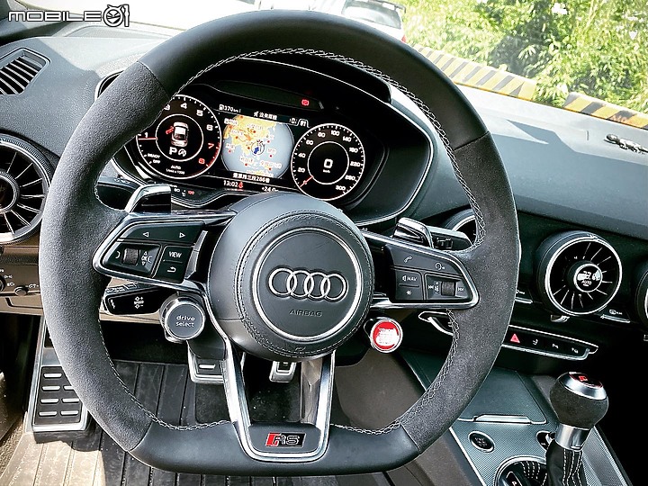 點我看大圖 Audi TT Coupe 45 TFSI quattro 之 Alcantara 麂皮內裝分享