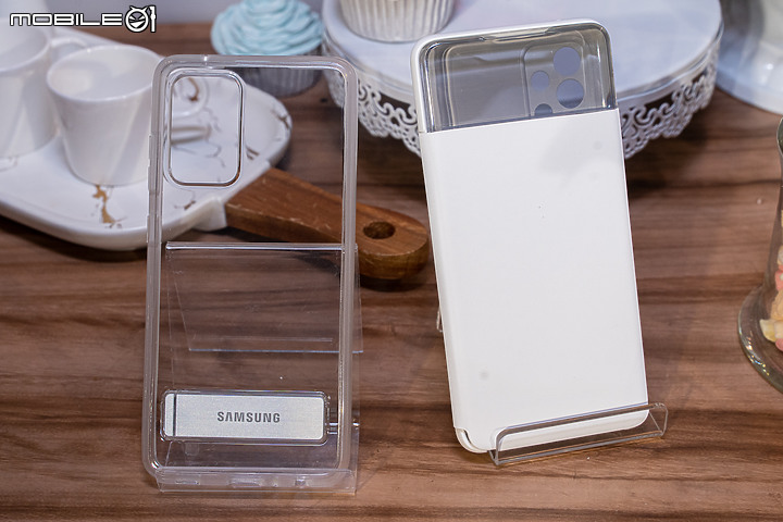 三星Galaxy A52 5G登台 防水、120Hz螢幕售13,990元起