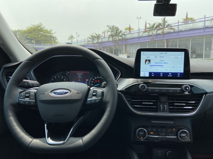 kuga180旗艦版~讓我找回開車的樂趣
