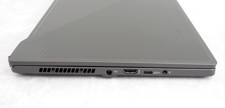 八核輕鬆帶著走 ASUS ROG Zephyrus G14 日蝕灰開箱