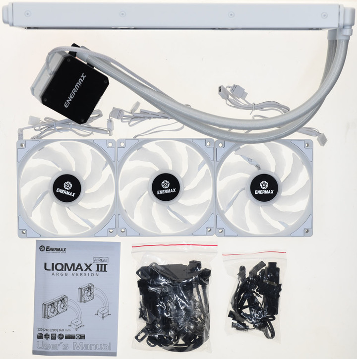 純白版ENERMAX LIQMAXIII 360一體式水冷動手玩