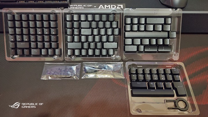 ROG PBT Keycap set鍵帽組(簡單開箱)