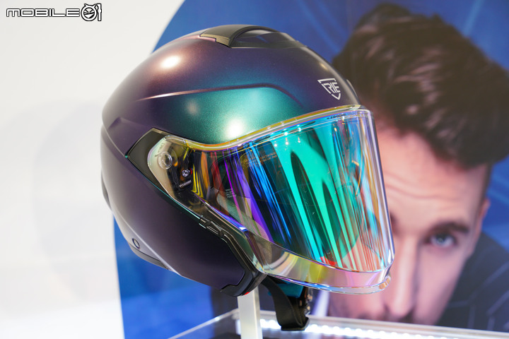 【採訪】IRIE Helmets 信義區快閃店 NOVA 新款變色安全帽限量登場！
